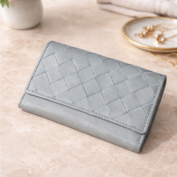 Handbags - Vintage Leather Elegant Quilted Women's Wallet - Light Blue